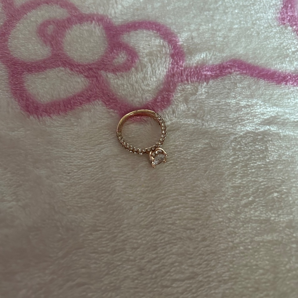 Diamond ring - Picture 2 of 2